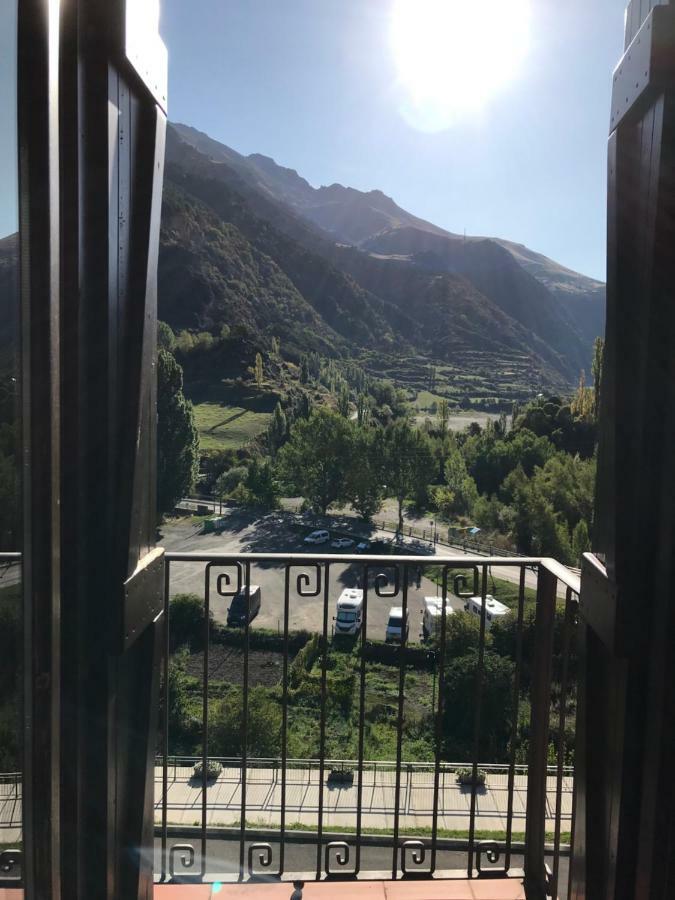 Sallent de Gállego Apartahotel Tres Quinones المظهر الخارجي الصورة